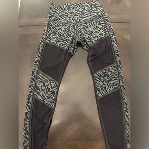 Lululemon Cheetah Print Mesh Leggings